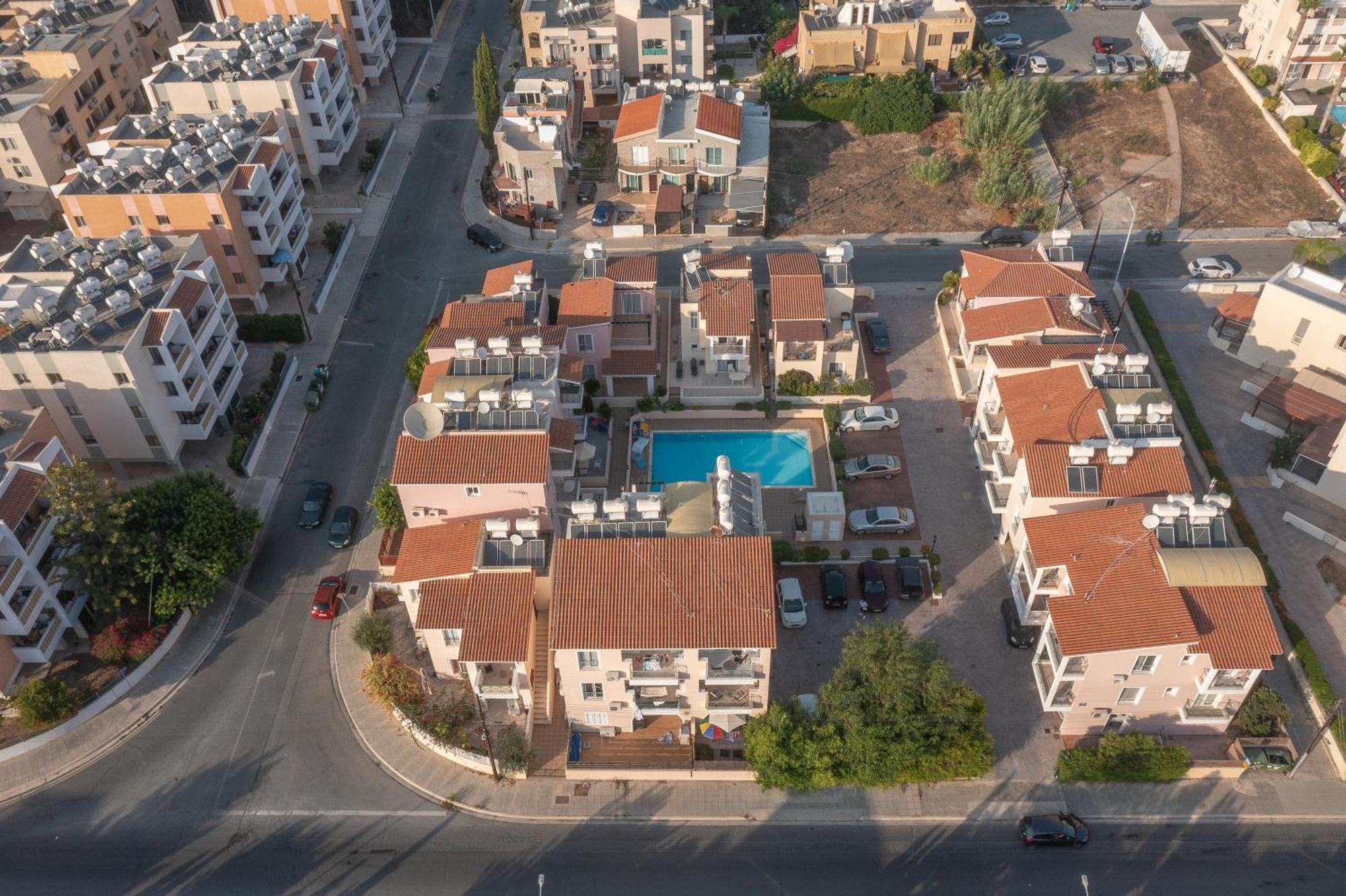 Apartment Limnos Gardens *